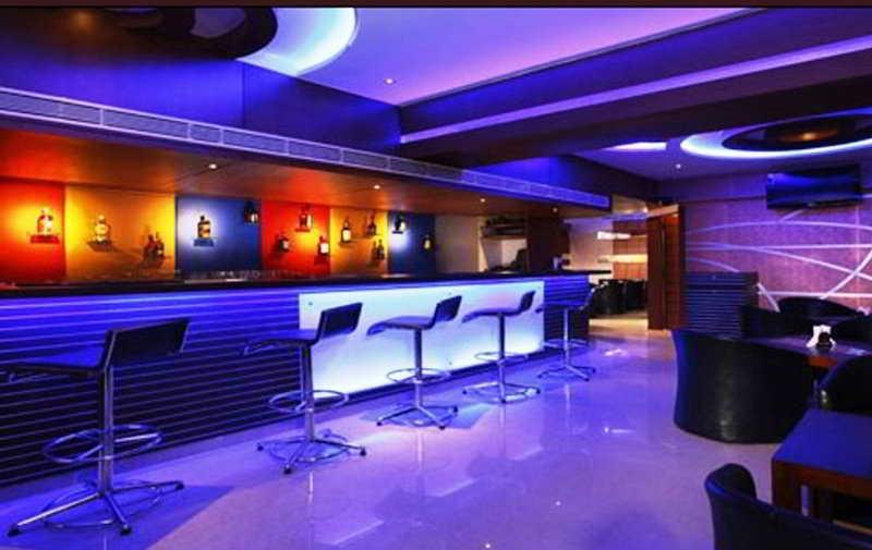 The Nines Business Hotel Bangalore Bagian luar foto