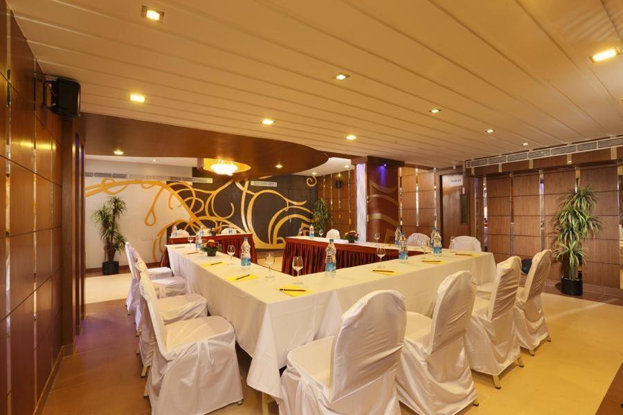 The Nines Business Hotel Bangalore Ruang foto