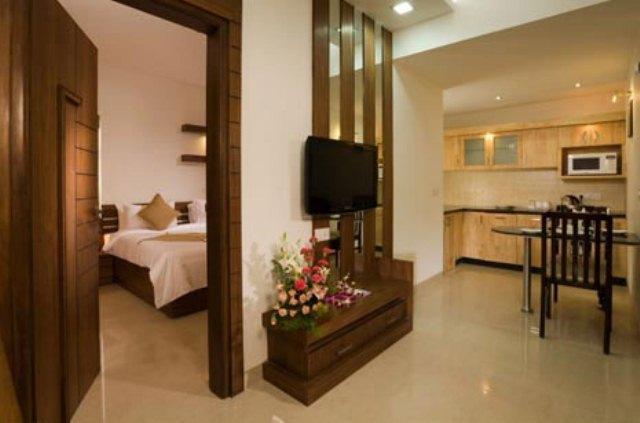 The Nines Business Hotel Bangalore Bagian luar foto