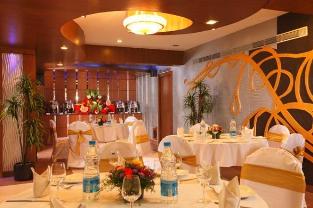 The Nines Business Hotel Bangalore Bagian luar foto